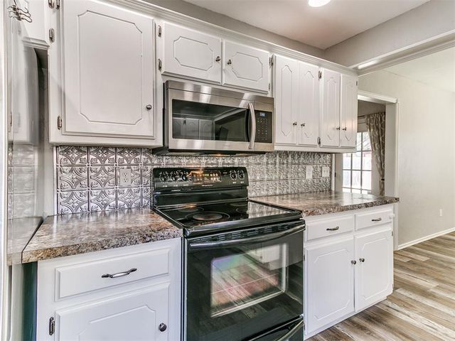 2901 Allens Trail, Edmond, OK 73012