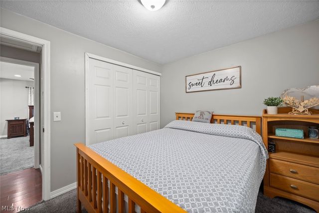 1135 Royal Drive, Amherst, OH 44001