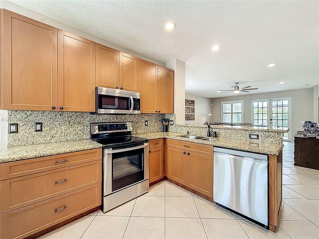 1668 Winterberry Ln, Weston, FL 33327