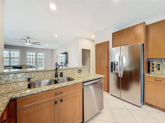 1668 Winterberry Ln, Weston, FL 33327