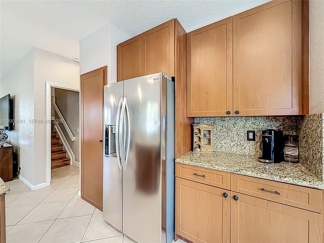 1668 Winterberry Ln, Weston, FL 33327
