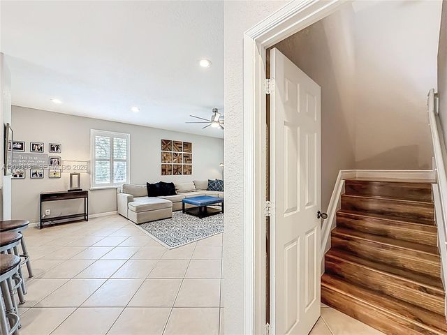 1668 Winterberry Ln, Weston, FL 33327