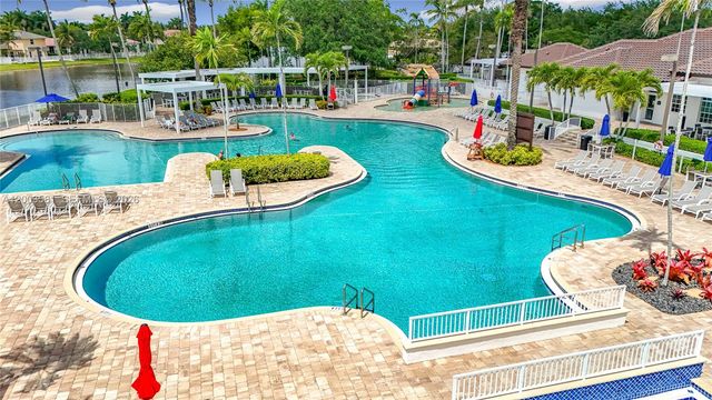 1668 Winterberry Ln, Weston, FL 33327
