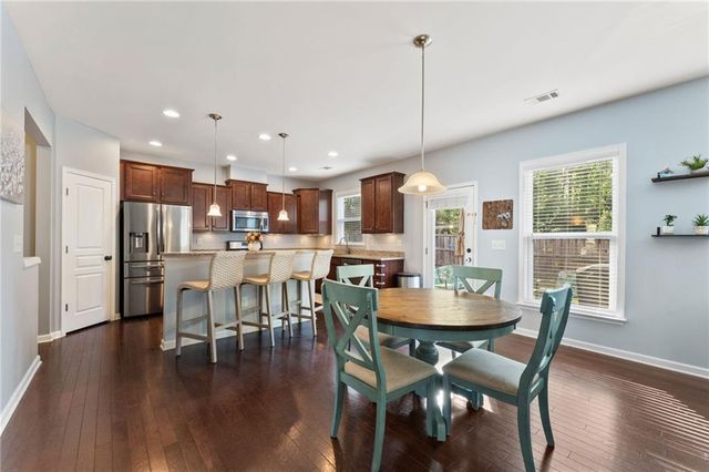 432 Spring View Drive, Woodstock, GA 30188