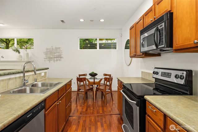 2339 NE Natalie Way, Issaquah, WA 98029