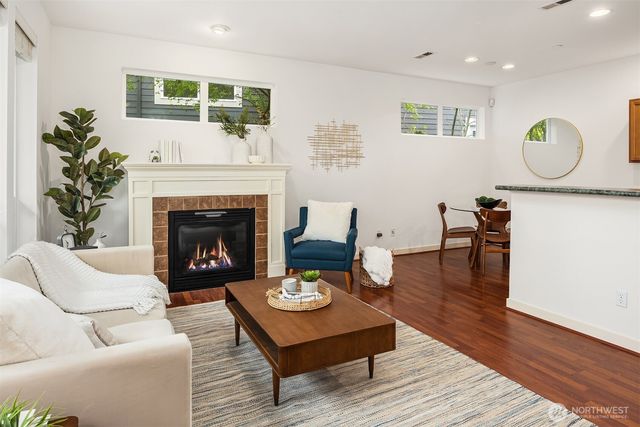 2339 NE Natalie Way, Issaquah, WA 98029