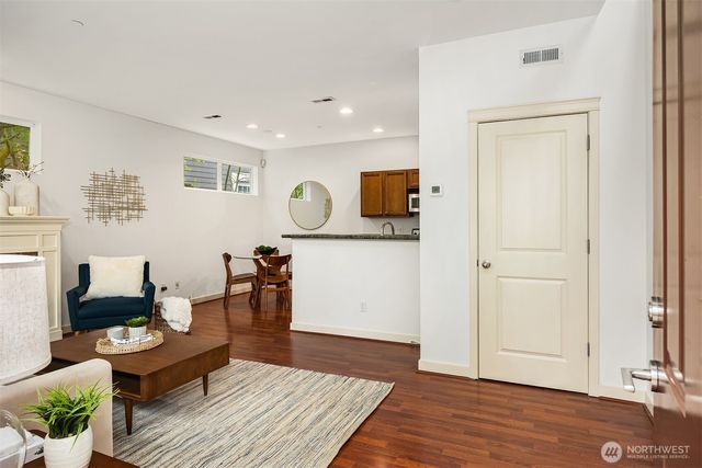 2339 NE Natalie Way, Issaquah, WA 98029