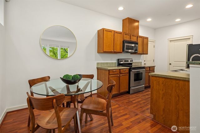 2339 NE Natalie Way, Issaquah, WA 98029