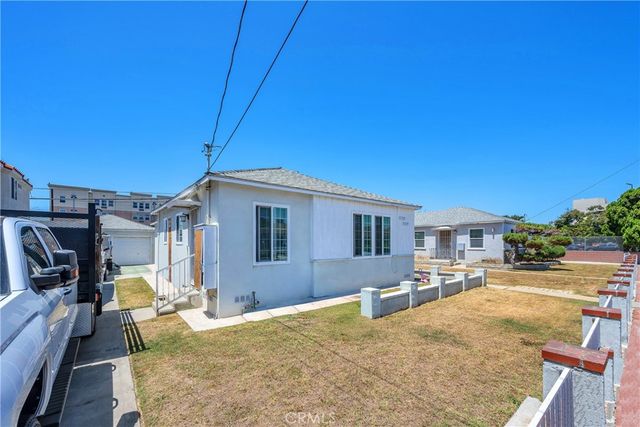 15725 La Salle Avenue, Gardena, CA 90247