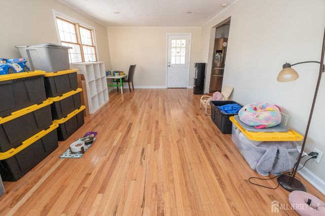 62 Hillcrest Avenue, Edison, NJ 08817