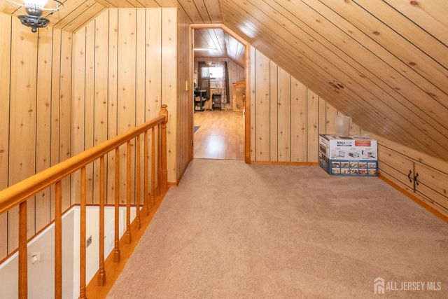 62 Hillcrest Avenue, Edison, NJ 08817