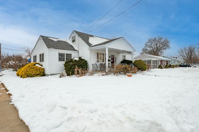 62 Hillcrest Avenue, Edison, NJ 08817