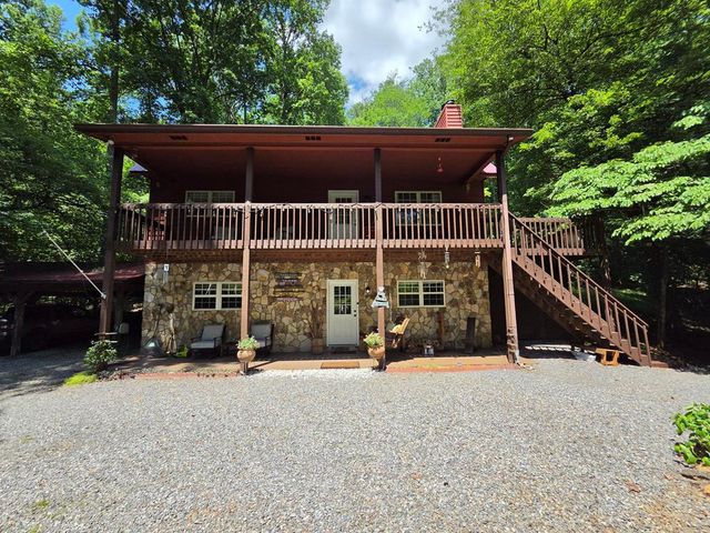 3333 Ellington Road, Hayesville, NC 28904