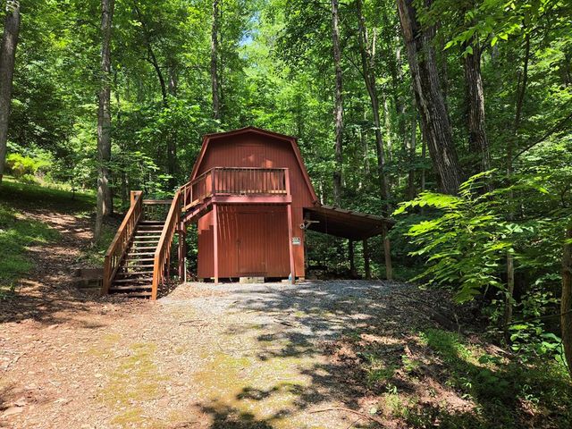 3333 Ellington Road, Hayesville, NC 28904