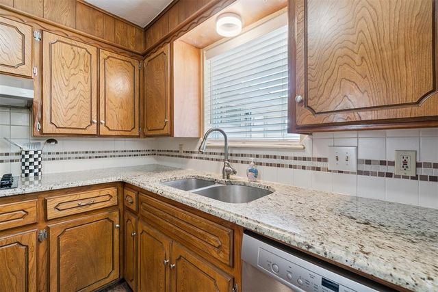 824 Annie Court, Norman, OK 73069