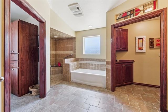 824 Annie Court, Norman, OK 73069