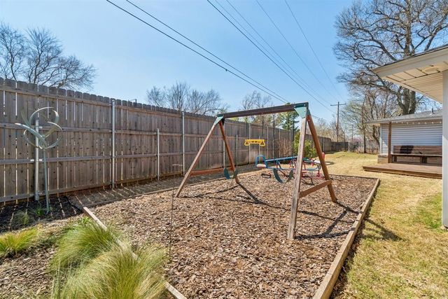 824 Annie Court, Norman, OK 73069