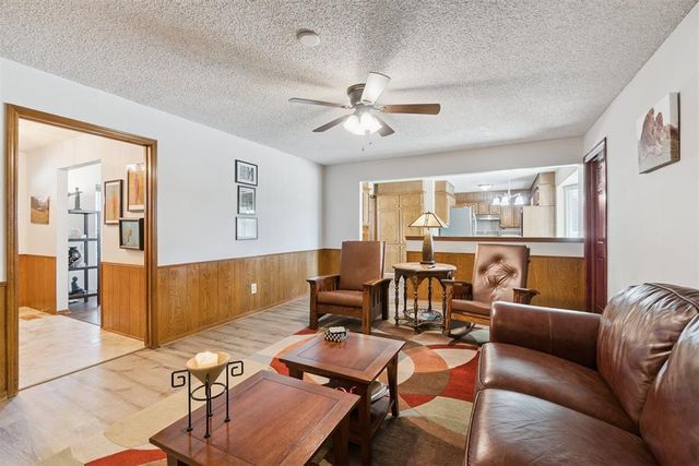 824 Annie Court, Norman, OK 73069