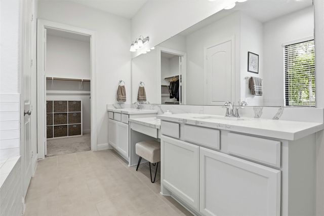 120 Tree Top Place, Magnolia, TX 77354