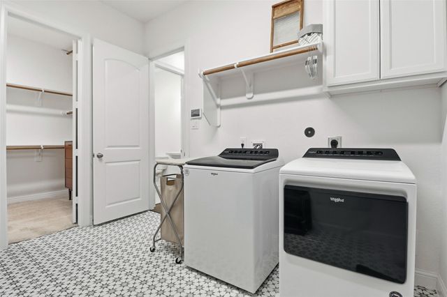120 Tree Top Place, Magnolia, TX 77354