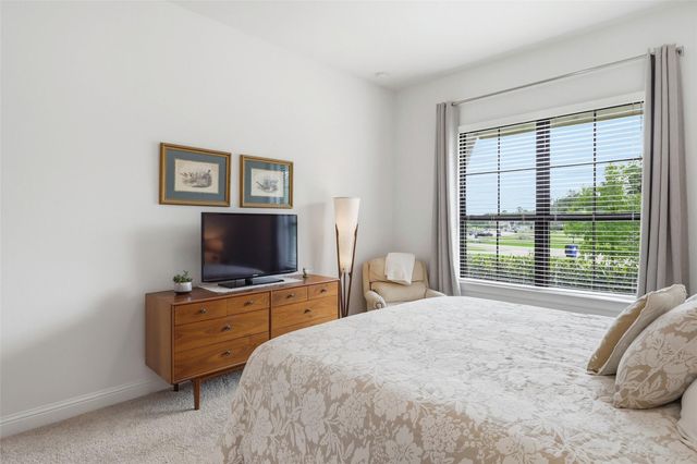 120 Tree Top Place, Magnolia, TX 77354