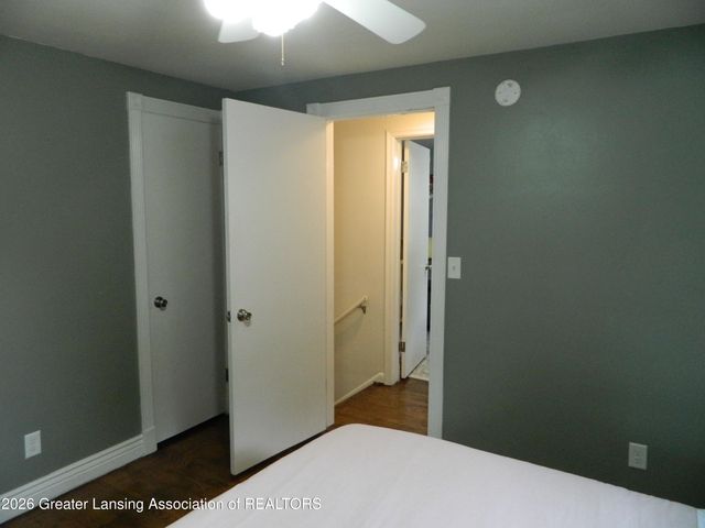 6922 Calson Drive, Lansing, MI 48911