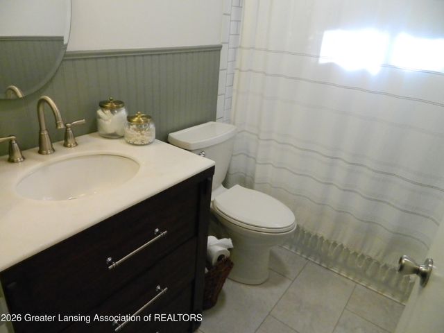 6922 Calson Drive, Lansing, MI 48911