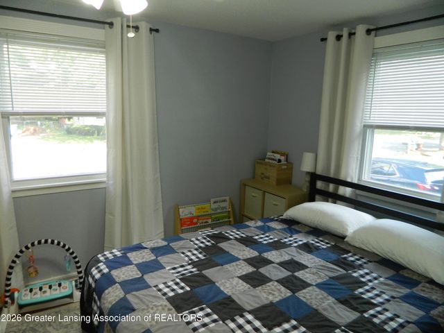 6922 Calson Drive, Lansing, MI 48911