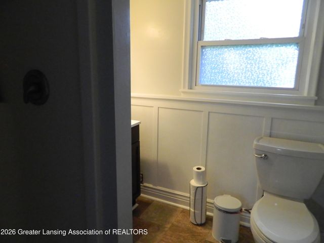 6922 Calson Drive, Lansing, MI 48911