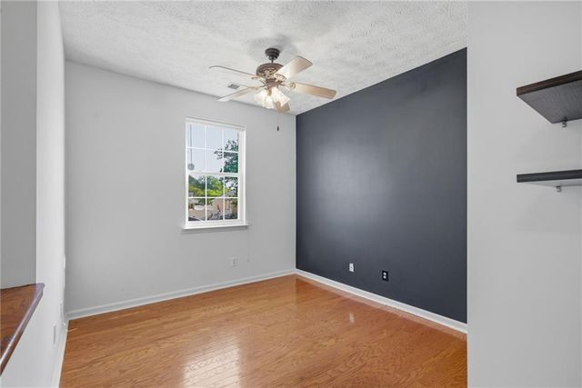 500 Windcroft Circle NW, Acworth, GA 30101