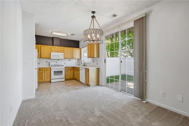 500 Windcroft Circle NW, Acworth, GA 30101