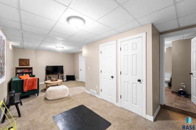 805 S Phillips Ave Avenue, Sioux Falls, SD 57104