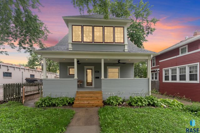 805 S Phillips Ave Avenue, Sioux Falls, SD 57104