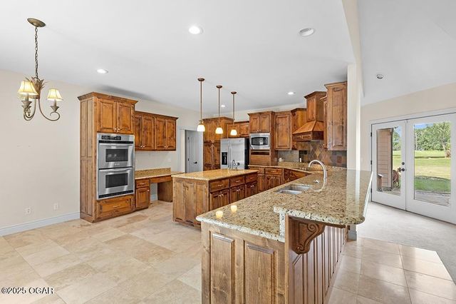 110 Crestwood Estates, Pittsburg, KS 66762