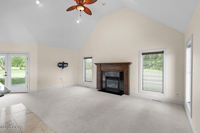 110 Crestwood Estates, Pittsburg, KS 66762