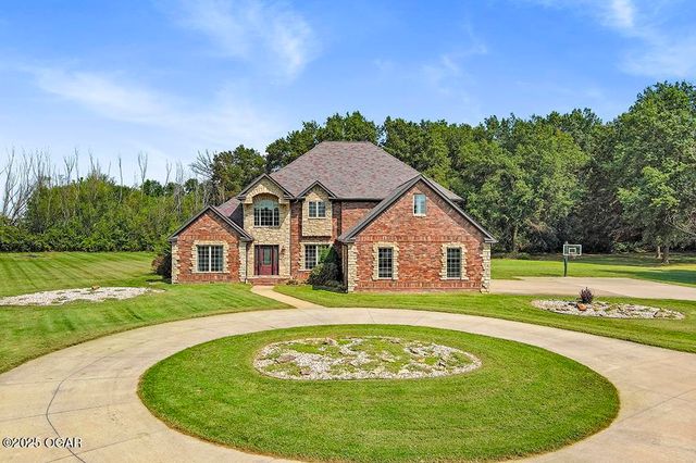 110 Crestwood Estates, Pittsburg, KS 66762