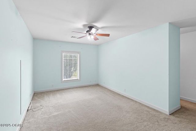 110 Crestwood Estates, Pittsburg, KS 66762