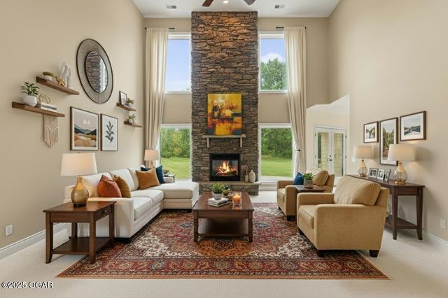 110 Crestwood Estates, Pittsburg, KS 66762