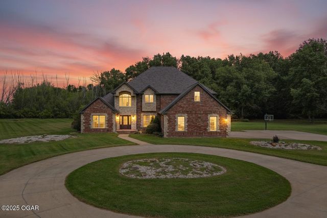 110 Crestwood Estates, Pittsburg, KS 66762