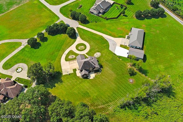 110 Crestwood Estates, Pittsburg, KS 66762