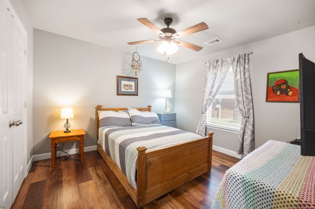 609 Columbia Avenue, Waxahachie, TX 75165