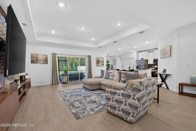 1532 LACHLAN Circle, Jacksonville, FL 32218