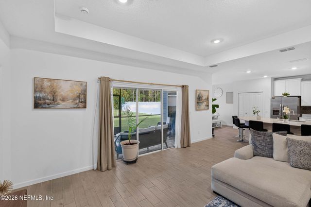 1532 LACHLAN Circle, Jacksonville, FL 32218