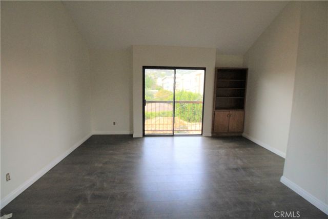 415 W Stocker Street 307, Glendale, CA 91202