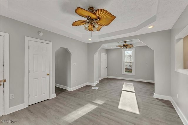 142 4th Street, Elyria, OH 44035