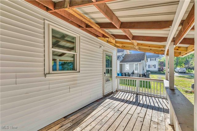 142 4th Street, Elyria, OH 44035