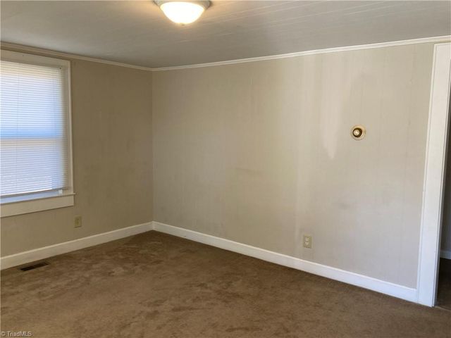 326 Washburn Street, Lexington, NC 27292