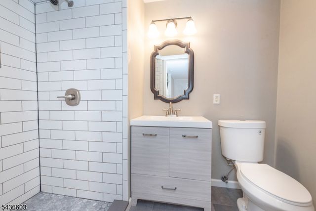 28 Brandywyne Dr, Florham Park Boro, NJ 07932