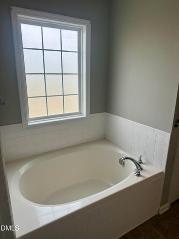 1511 Lane Road, Dunn, NC 28334