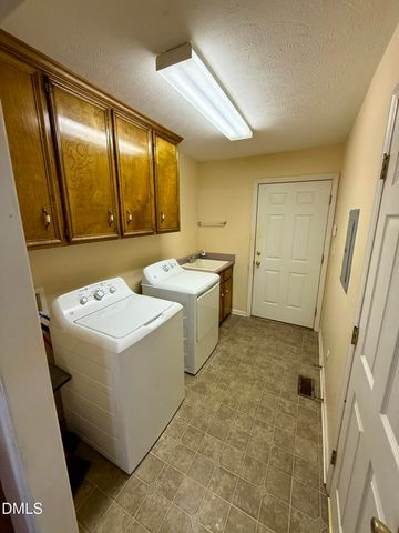 1511 Lane Road, Dunn, NC 28334